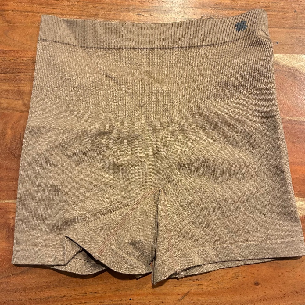 Lucky Brand Seamless Shapewear Shorts – Size S